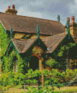 Green Cottage Diamond Painting