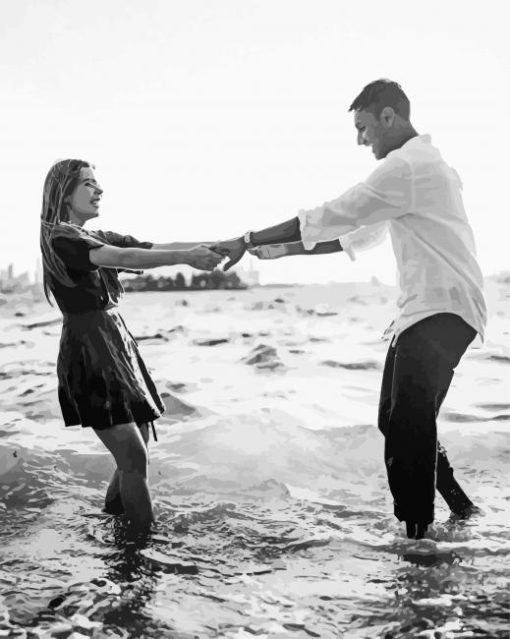 Monochrome Couple Dancing On The Beach Diamond Painting