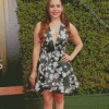 Beautiful Mae Whitman Diamond Painting