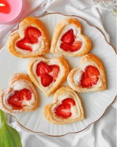 Valentine Puff Pastry Danish Diamond Painting