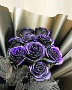 Purple And Black Roses Bouquet Diamond Painting