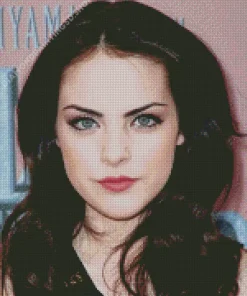 Cute Elizabeth Gillies Diamond Painting